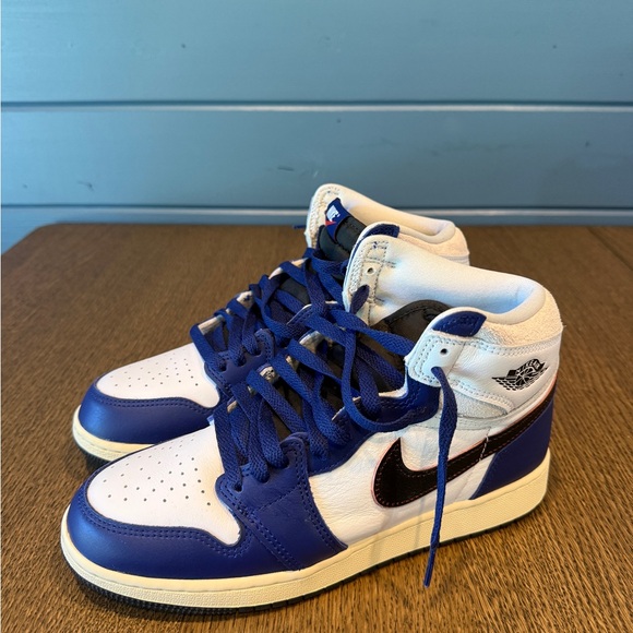 Jordan Shoes - Jordan 1 high youth 6.5 women’s 8